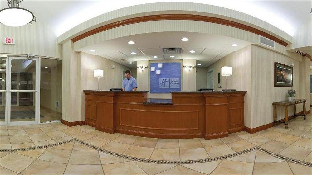 Holiday Inn Express & Suites Vermillion, An Ihg Hotel Dış mekan fotoğraf