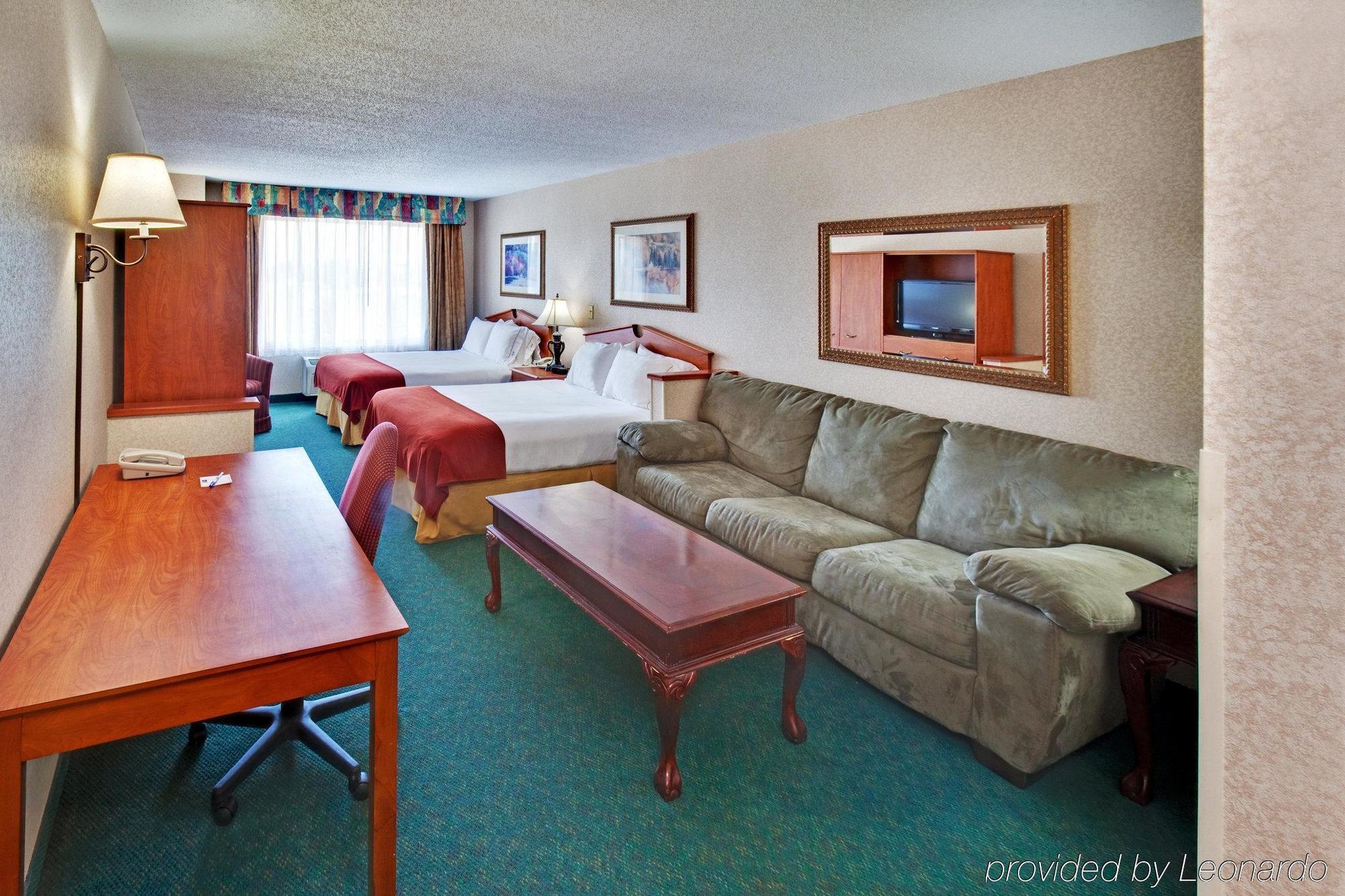 Holiday Inn Express & Suites Vermillion, An Ihg Hotel Oda fotoğraf